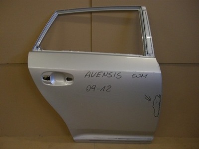 Toyota avensis 2009 kombi дверь правое задняя фото №1