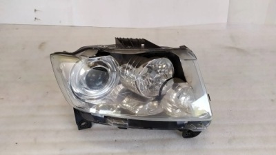 Лампа перед права jeep grand cherokee фото №1