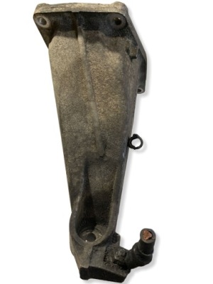 Кронштейн двигуна bmw 7 e38 1096500 фото №1