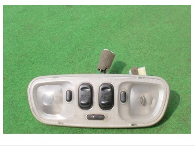 Mazda mpv ii 2.0citd 03r лампа освещение кабины фото №1