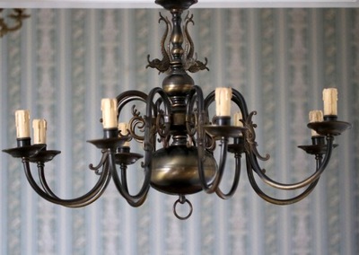 Lampa Żyrandol typu Pająk z motywami Smoków II połowa XX wieku.