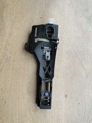 Renault megane iv кронштейн ручка правий задня фото №1