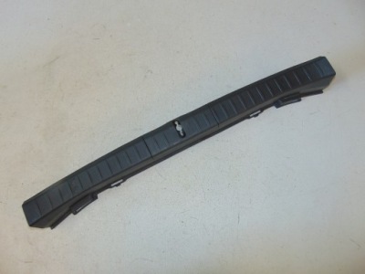 Накладка багажника задняя toyota prius ii фото №1