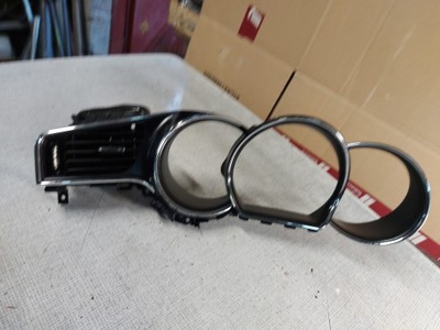 Kia ceed ii захист рамка спідометра решітка ліва 84832-a2000 фото №1