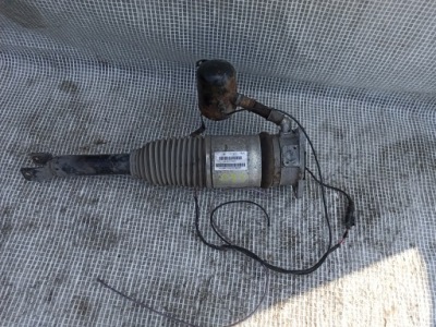 Audi a8 d3 амортизатор пневмоподушка лівий задня 4e0616001f фото №1