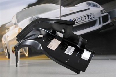 Porsche 958 cayenne słupek-d, l фото №1