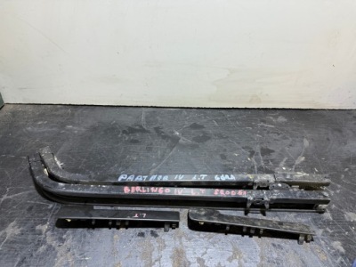 Berlingo partner iv 4 19- combo e направляющая направляющая дверь левая середина фото №1