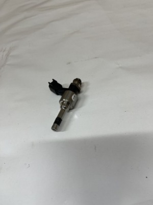 Инжектор chevrolet camaro 12647362 3.6l бензиновый 250kw 2017 фото №1