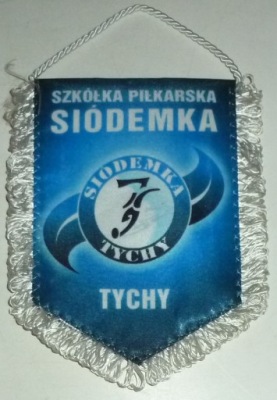 SZKÓŁKA PIŁKARSKA SIÓDEMKA Tychy Proporczyk