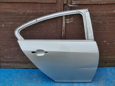 Двері праве задні opel insignia a sedan 2008r- фото №1
