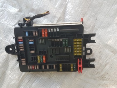 Bmw f20 f30 коробка запобіжників bsi 926111102 фото №1