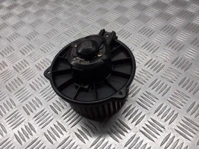Вентилятор обдув toyota yaris i 194000-0821 фото №1