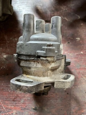 Апарат запалювання mazda 323 1.6 оригінальний номер t2t53571 фото №1