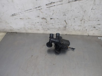 Електроклапан води bmw e46 1.9 фото №1