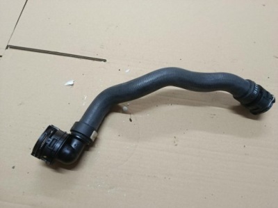 Peugeot citroen opel 1.2 thp труба шланг води 9815213180 фото №1