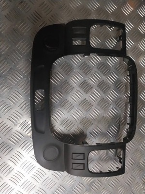 Opel vivaro 2016 682607479r автомобільна магнітола фото №1