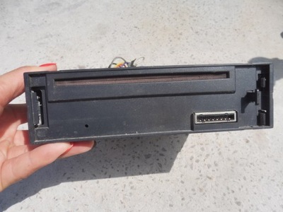 Радіо cd primera p11 2,0d sedan 4d фото №1