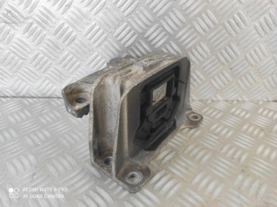 Подушка кронштейн двигателя 112108180r renault master iii opel movano b 2.3 dci фото №1
