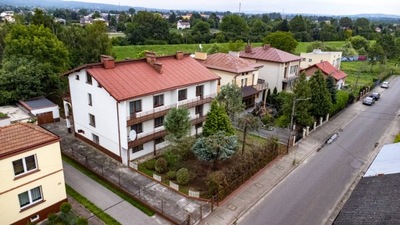 Dom, Jasło (gm.), Jasielski (pow.), 200 m²