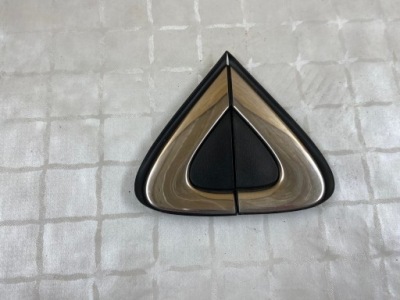 Renaut kadjar треугольник заглушка крыла правая lub левая фото №1