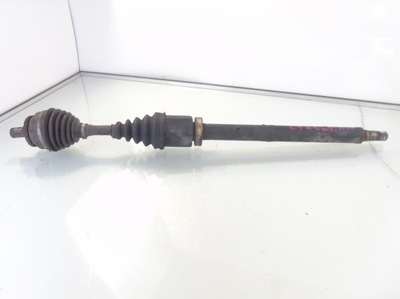 Привідний вал правий перед права volvo c70 i 2.0t p8689239 фото №1