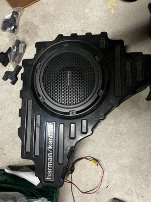 Сабвуфер harman&kardon jeep grand cherokee wk2 фото №1