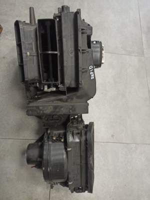 Skoda rapid отопитель kombajn 6q1819515b 6q1820308t фото №1