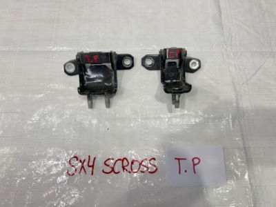 Suzuki sx4 s cross петли дверь правых задних фото №1