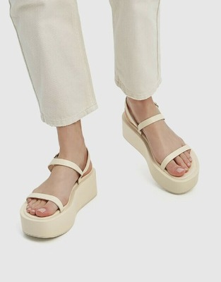 PULL&BEAR KREMOWE SANDAŁY PLATFORMA UG6 LT6__38