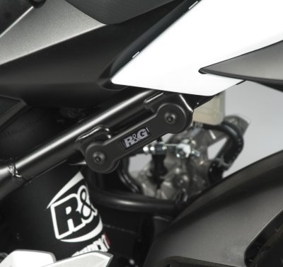 ЗАГЛУШКА ПОДНОЖКИ ЛЕВАЯ RG RACING SUZUKI GSR750 11-