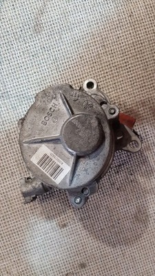 Насос vacu вакуум renault espace iv lift 2.0 dci фото №1