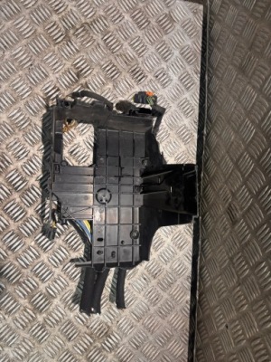 Корпус основание аккумулятор peugeot 508 1 9686709280 фото №1