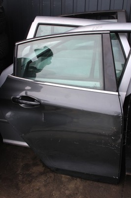 Дверь правое задние peugeot 208 12r фото №1