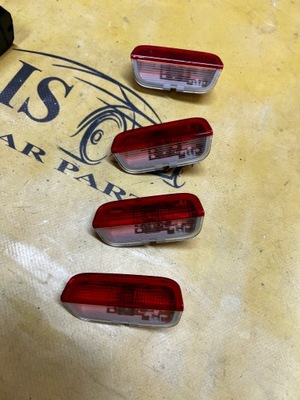 Лампа предупредительная отражатель дверь porsche macan 95b фото №1