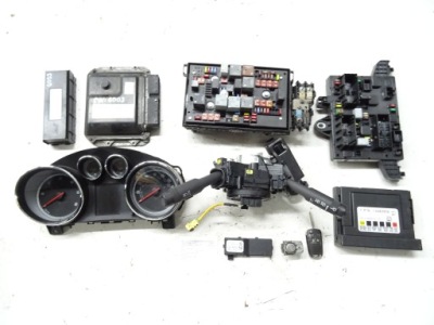 Opel astra j 1.7 cdti набір стартовий модуль комфорту фото №1