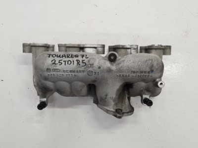 Vw touareg 7l коллектор всасывающий 2.5tdi 070129713h фото №1