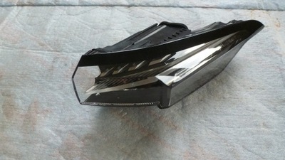 Peugeot 308 лампа full led задня права 9835299380 фото №1