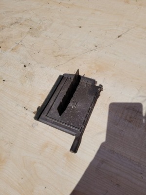 Jeep grand cherokee wj 99-04r кришка обігрівача фото №1