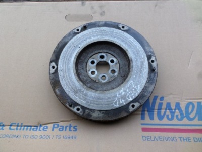 Toyota yaris ii iii 1.4 d4d колесо маховик фото №1