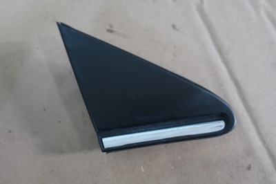 Toyota avensis t25 треугольник заглушка крыла правый перед 03-08 фото №1