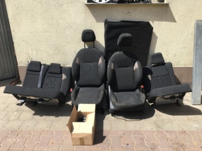 Сидіння заднє сидіння сидіння переробка van peugeot 2008 фото №1