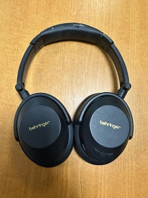 Słuchawki studyjne nauszne Behringer HC 2000B