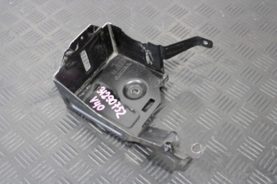Кронштейн основание аккумулятор volvo v40 ii 2 d2 31290752 фото №1