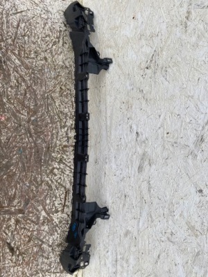 Mercedes w206 направляющая перед бампера кронштейн фото №1