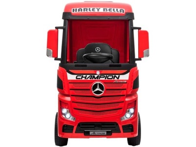 The car is powered by a TIR Mercedes Benz Actros PA0222 battery