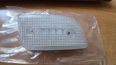 Actros mp4 світло габаритний лампа габаритна лампа габаритний ліхтар кабіни права фото №1