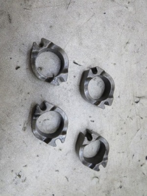 Кронштейн кронштейн вприску subaru xv 2.0 d фото №1