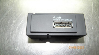 Роз'єм usb audi a3 8v 8v0035736 фото №1