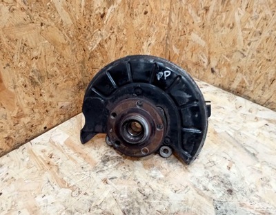 Поворотний кулак ступиця правий перед vw passat b7 2.0 tdi фото №1