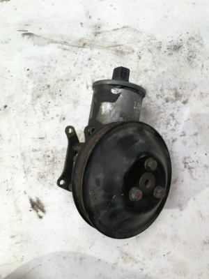 Насос усилителя mercedes w201 190e 490 фото №1